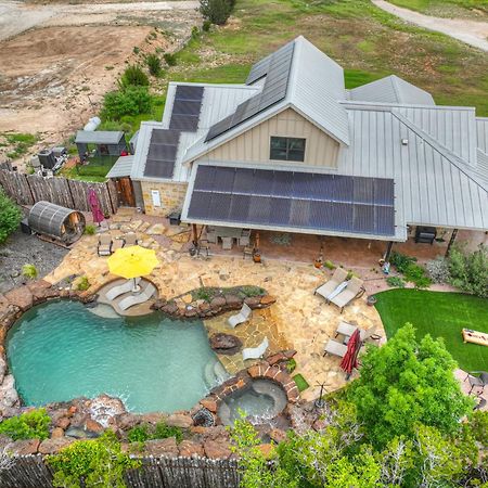 West End Lodge Resort Style Pool! Fredericksburg Exterior photo