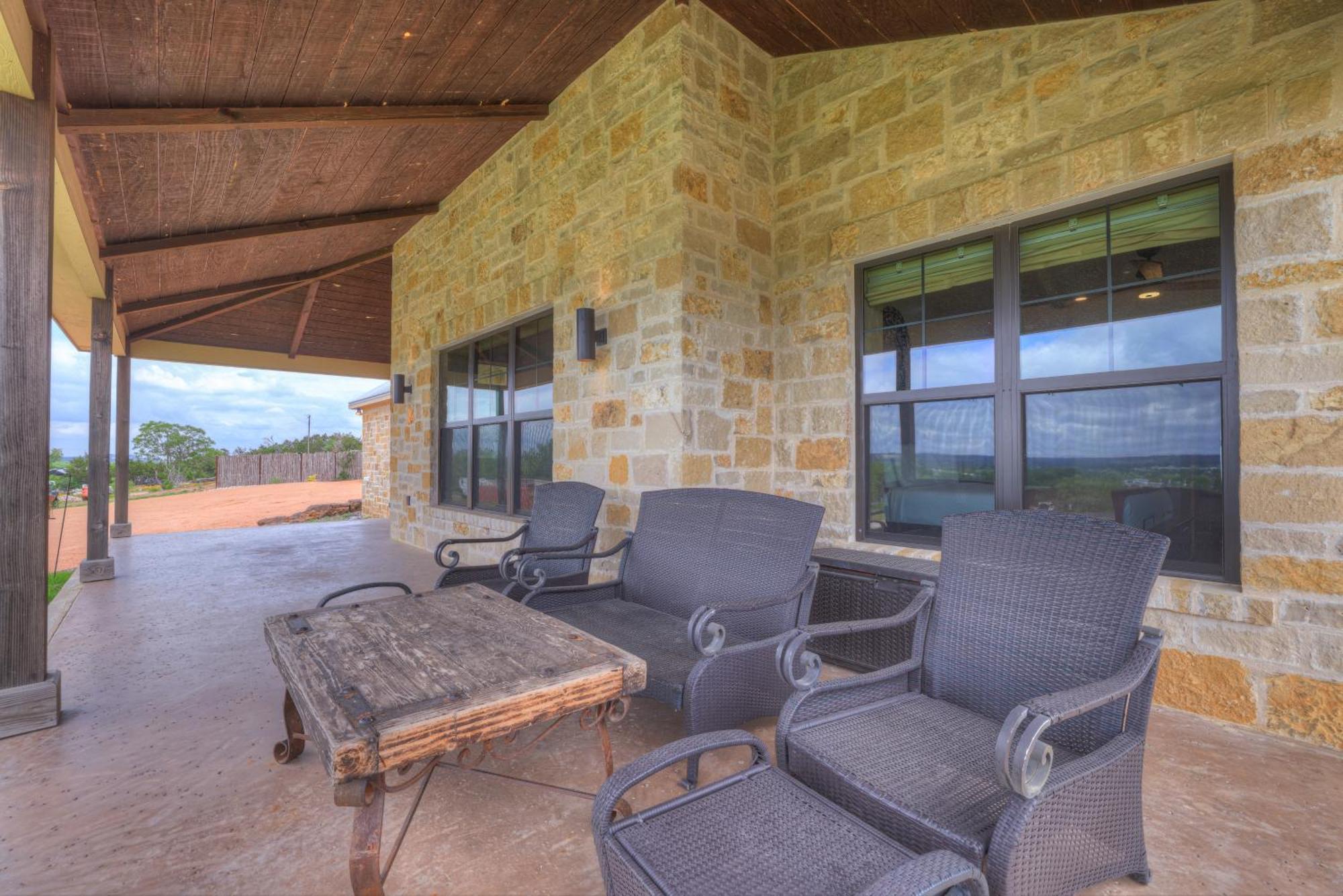 West End Lodge Resort Style Pool! Fredericksburg Exterior photo